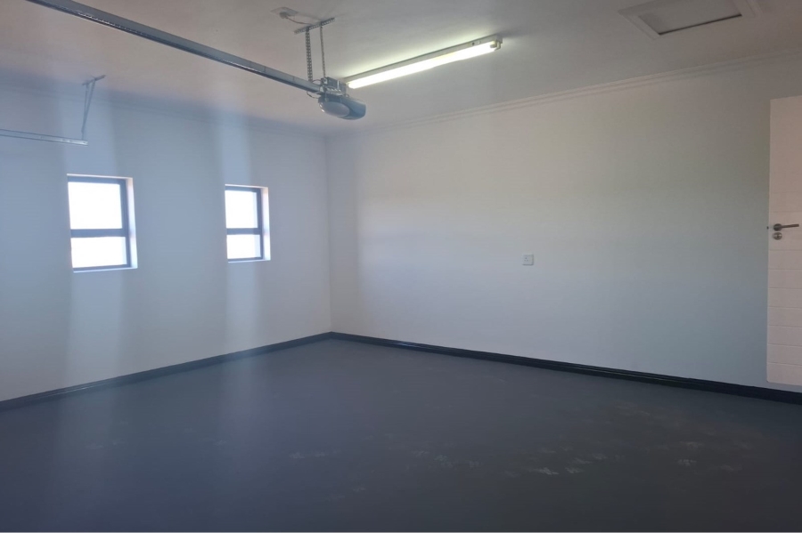 2 Bedroom Property for Sale in Blue Mountain Village Western Cape